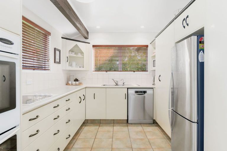 Photo of property in 37 Amanda Avenue, Dinsdale, Hamilton, 3204