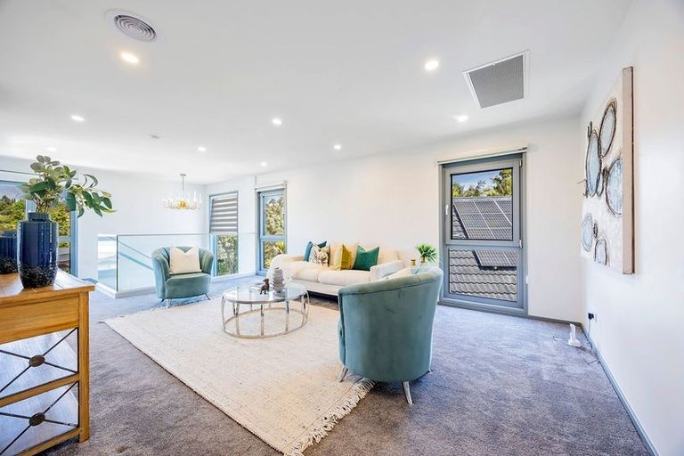 Photo of property in 48b Peter Terrace, Castor Bay, Auckland, 0620