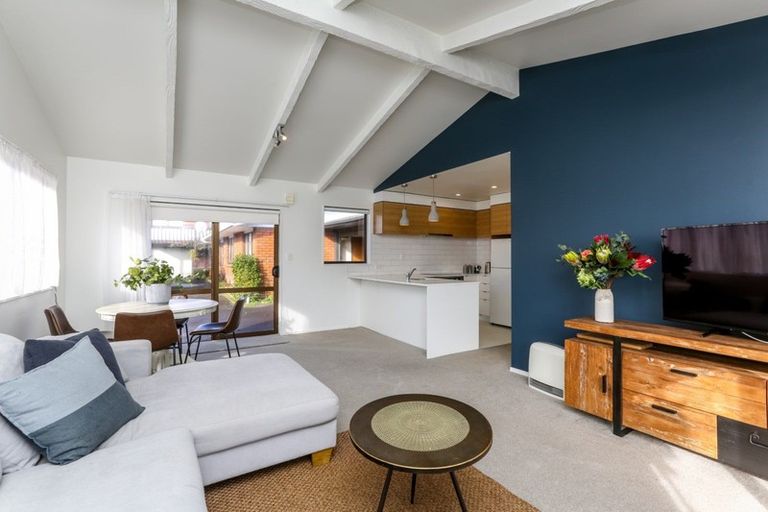 Photo of property in 1/41 Fulford Street, New Plymouth, 4310