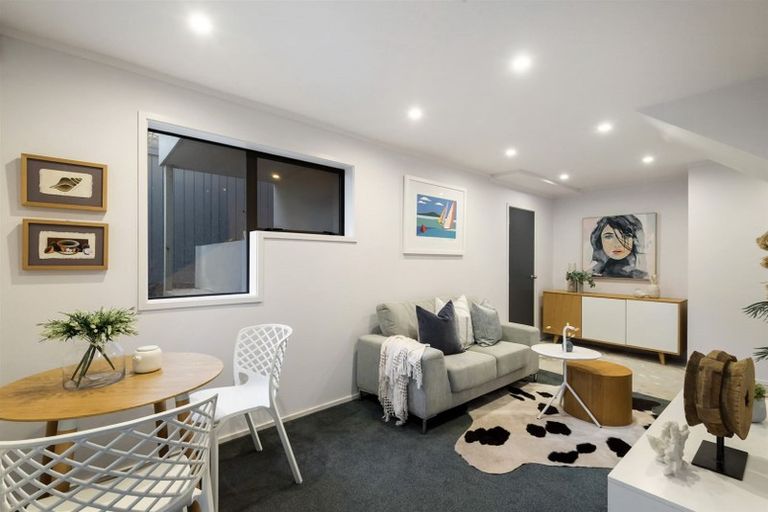 Photo of property in 190 Hurstmere Road, Takapuna, Auckland, 0622