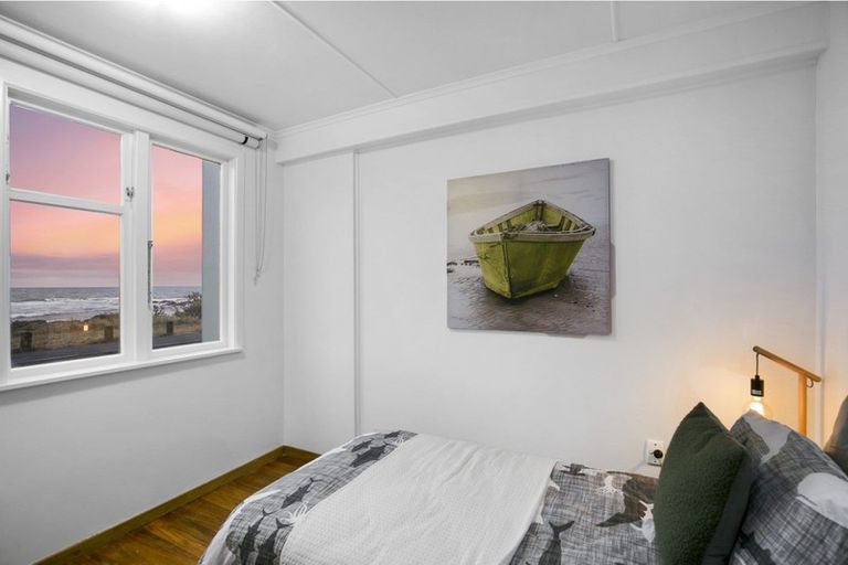 Photo of property in 128 Owhiro Bay Parade, Owhiro Bay, Wellington, 6023