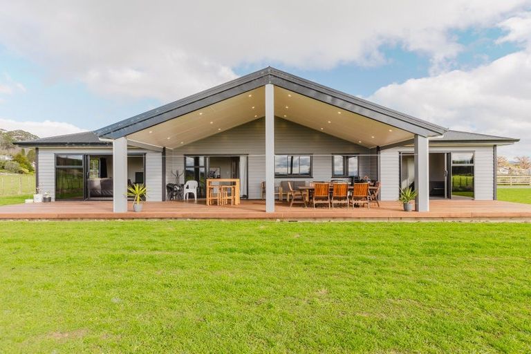 Photo of property in 23a Edward Street