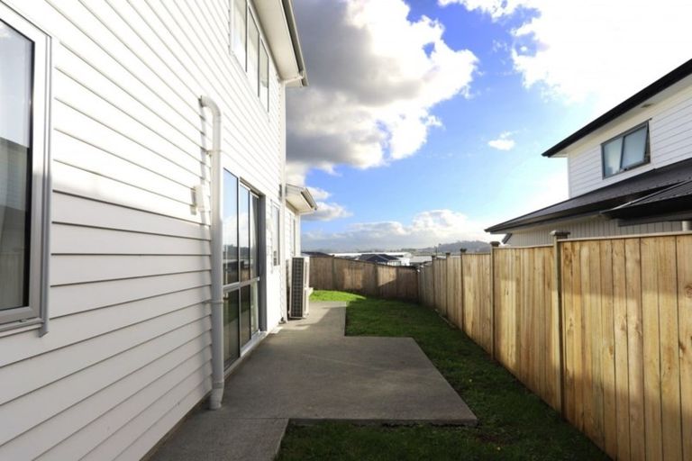 Photo of property in 18 Kingfisher Road, Silverdale, 0932