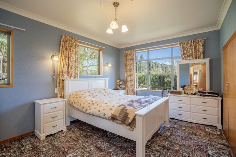 Photo of property in 52 Level Street, Dipton, 9791