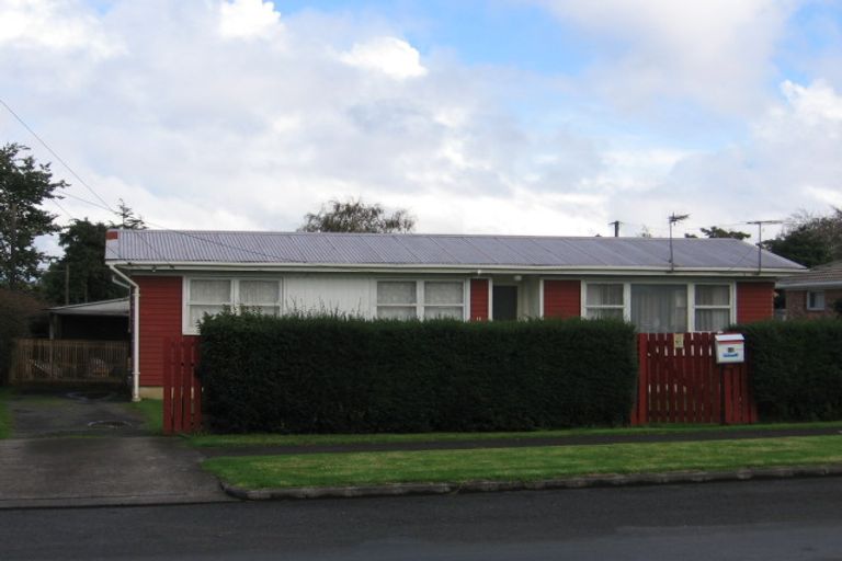 Photo of property in 13 York Road, Papatoetoe, Auckland, 2104