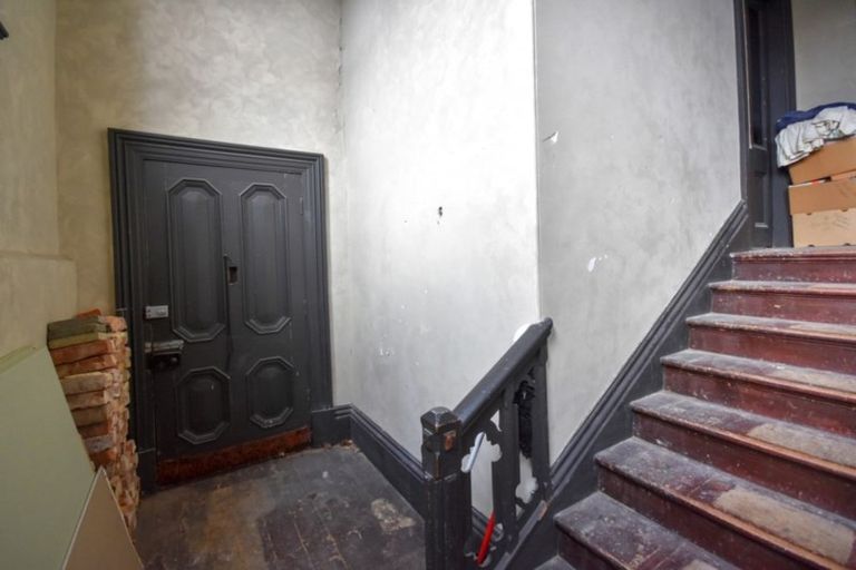 Photo of property in 50 Manor Place, Dunedin Central, Dunedin, 9016