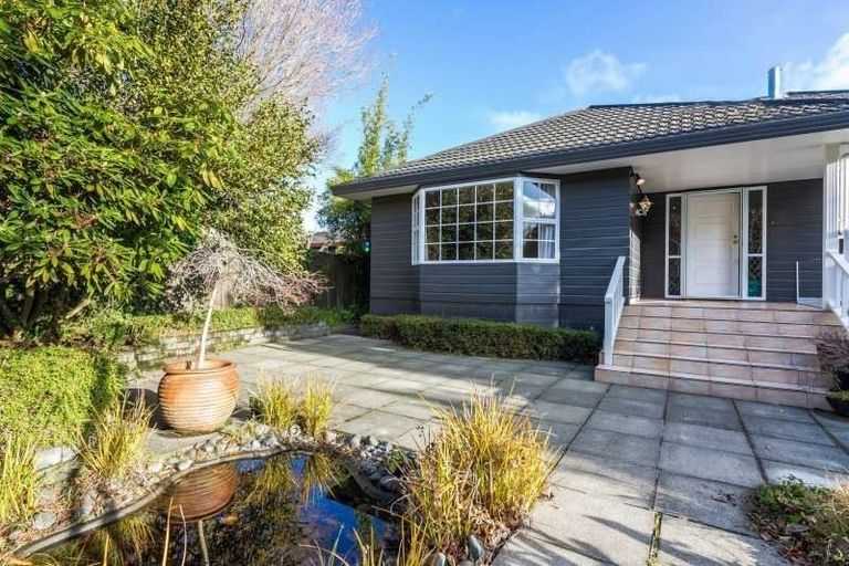 Photo of property in 95 Shepherd Road, Waipahihi, Taupo, 3330