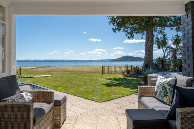 Photo of property in 25 Willow Avenue, Hannahs Bay, Rotorua, 3010