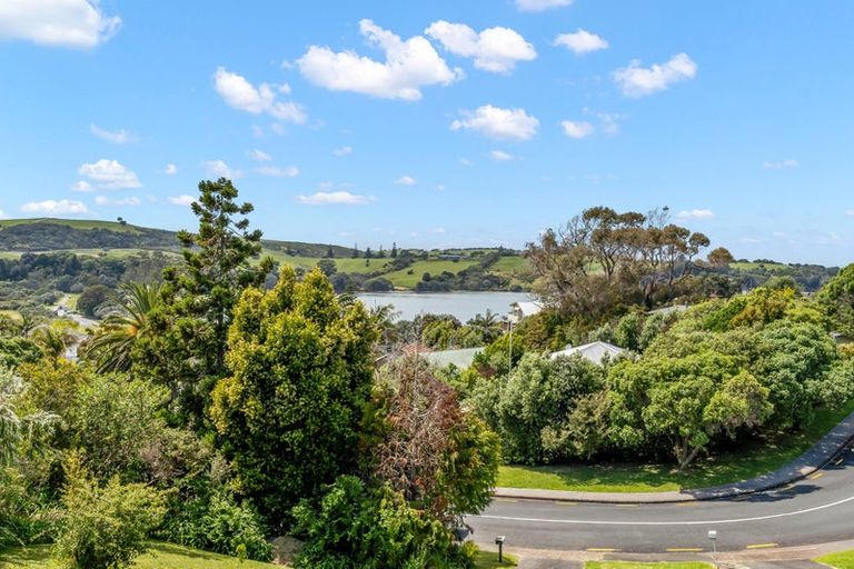 Photo of property in 35 Everard Avenue, Army Bay, Whangaparaoa, 0930
