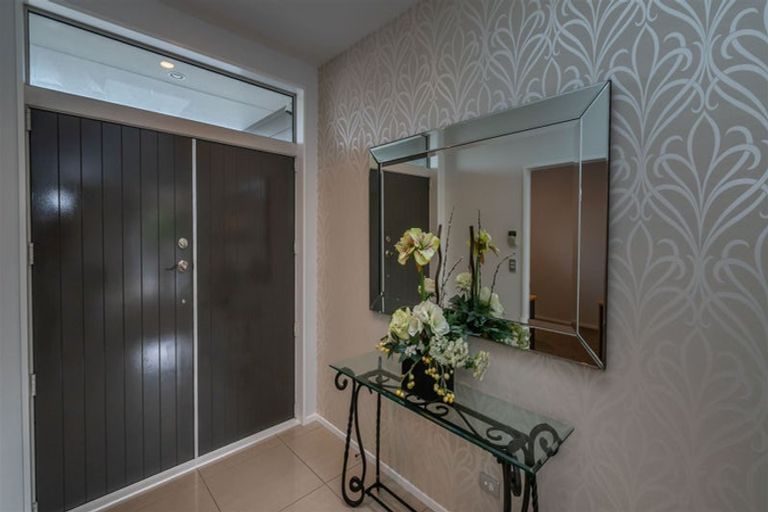 Photo of property in 61 Westpark Drive, Burnside, Christchurch, 8053