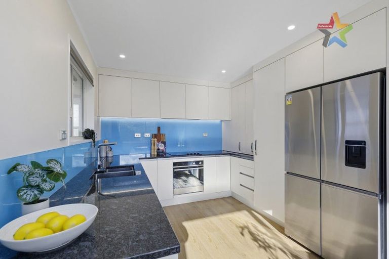 Photo of property in 139 Major Drive, Kelson, Lower Hutt, 5010