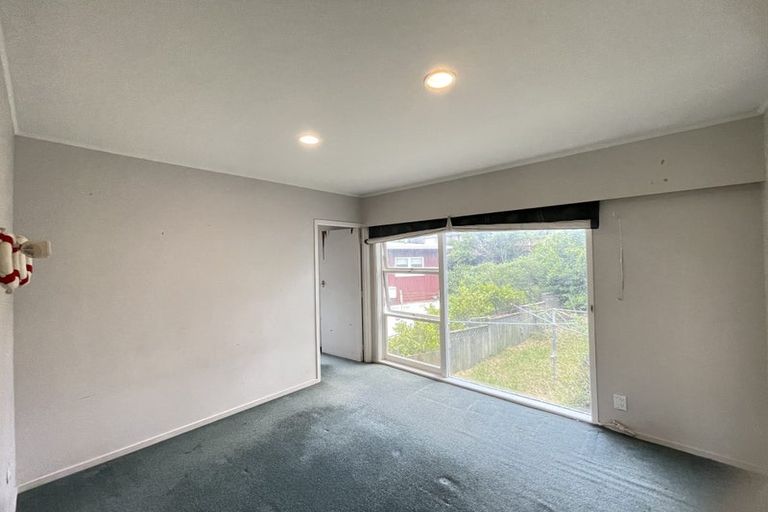 Photo of property in 1 Anakiwa Place, Milford, Auckland, 0620