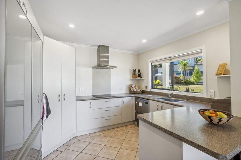 Photo of property in 37 Nelson Crescent, Wainuiomata, Lower Hutt, 5014