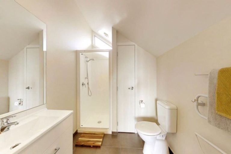 Photo of property in 250b Courtenay Street, Strandon, New Plymouth, 4312