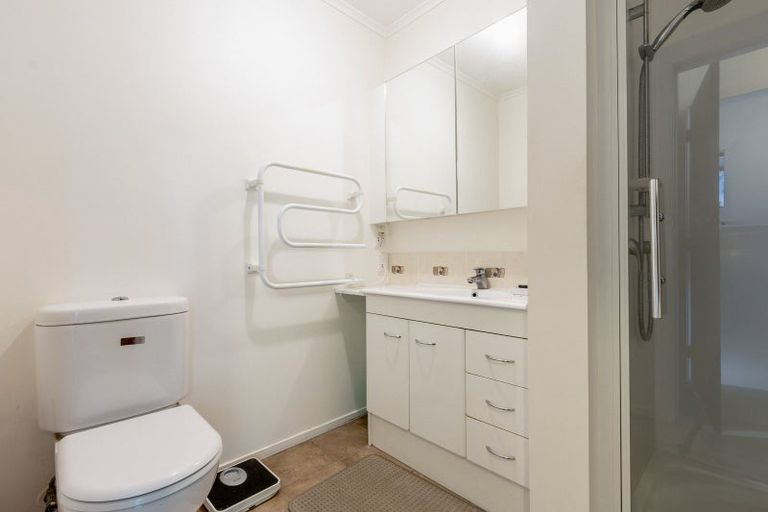 Photo of property in 32 Tui Road, Raumati Beach, Paraparaumu, 5032