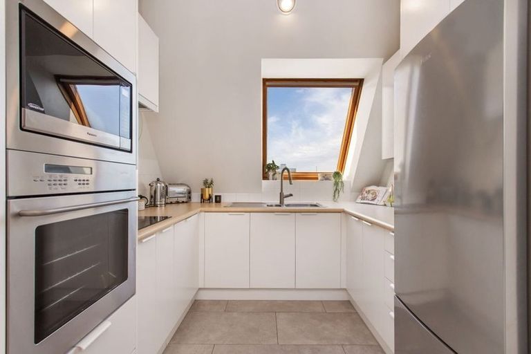 Photo of property in 22/15 Peterborough Street, Christchurch Central, Christchurch, 8013