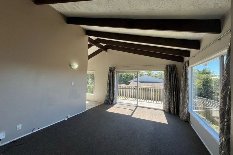 Photo of property in 2/10 Waratah Street, Birkenhead, Auckland, 0626