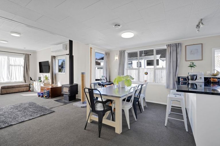Photo of property in 10 Mahoe Street, Strandon, New Plymouth, 4312