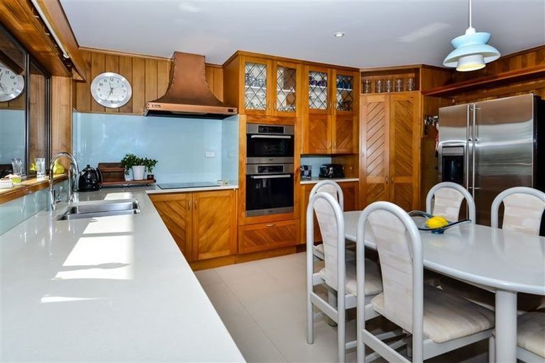 Photo of property in 287 Glenvar Road, Long Bay, Auckland, 0630