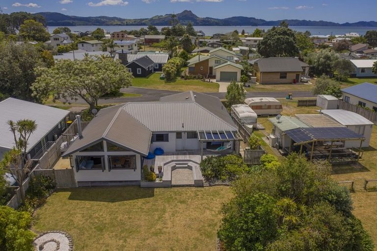 Photo of property in 13 Martin Place, Cooks Beach, Whitianga, 3591