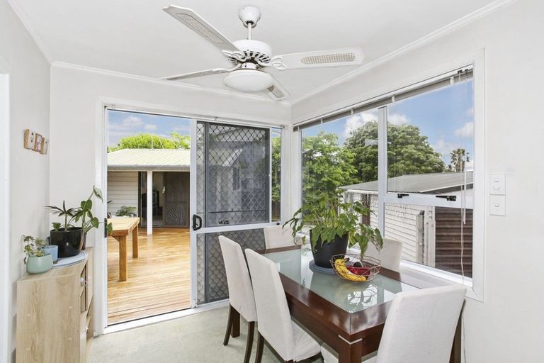 Photo of property in 132 Coxhead Road, Wattle Downs, Auckland, 2103