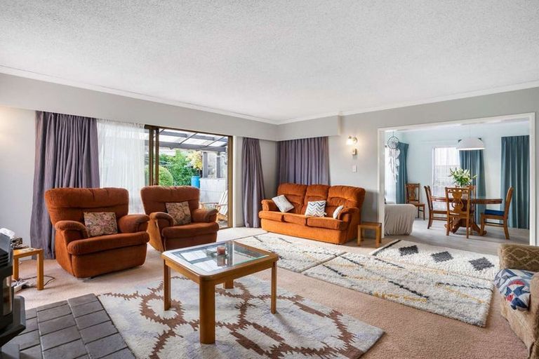 Photo of property in 13 Park Estate Road, Rosehill, Papakura, 2113