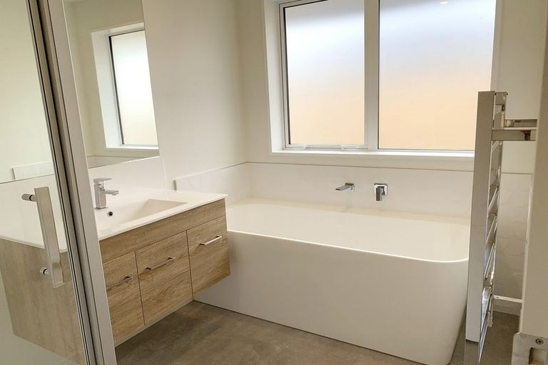 Photo of property in 8 Clare Street, Woodend, 7610