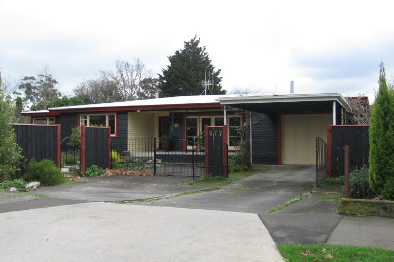 Photo of property in 577 Featherston Street, Roslyn, Palmerston North, 4414