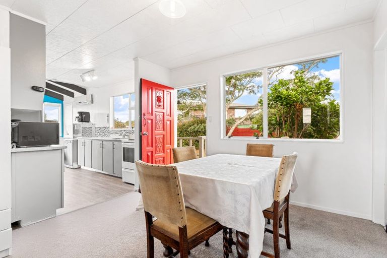 Photo of property in 44 Amorino Drive, Red Beach, 0932