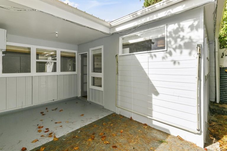 Photo of property in 24a Deller Grove, Silverstream, Upper Hutt, 5019