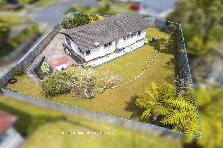 Photo of property in 44 Clyma Place, Massey, Auckland, 0614