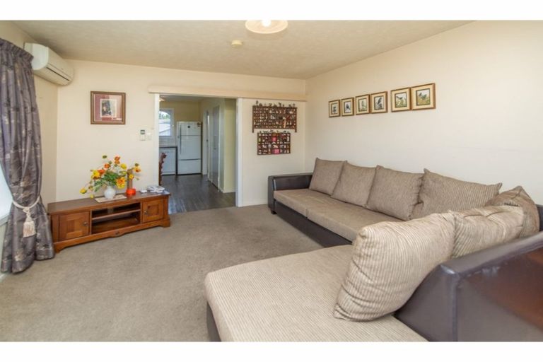 Photo of property in 1/377 Yaldhurst Road, Russley, Christchurch, 8042