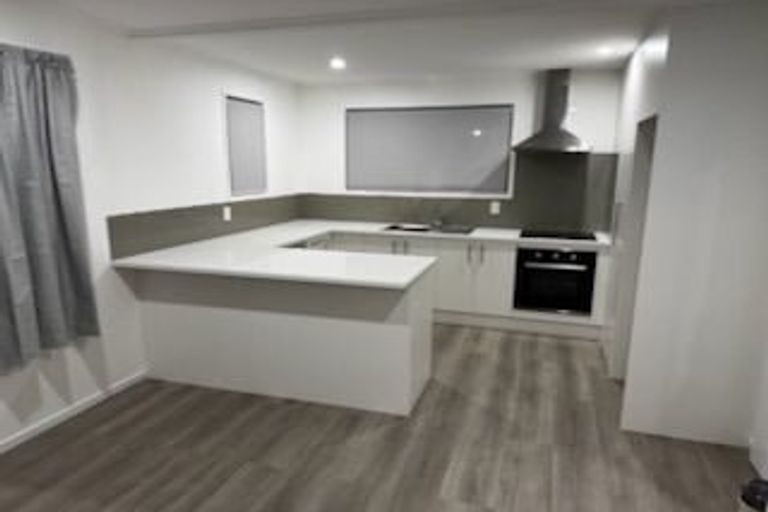 Photo of property in 9 Edwin Freeman Place, Ranui, Auckland, 0612