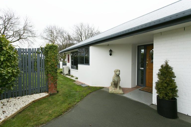 Photo of property in 21 Mona Square, Ashburton, 7700