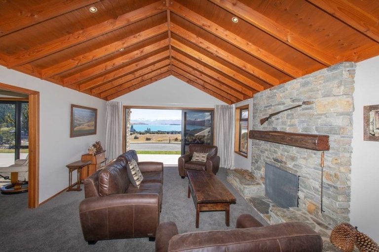 Photo of property in 2 Walter Black Place, Lake Tekapo, 7999