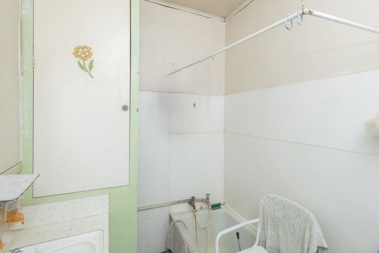 Photo of property in 2 Elm Street, Mangapapa, Gisborne, 4010