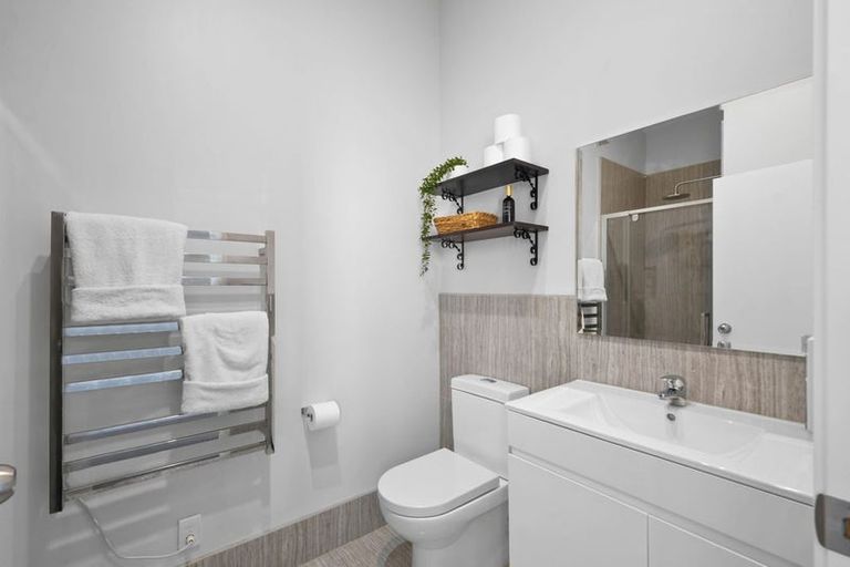Photo of property in 14 Dignity Street, Papakura, 2110
