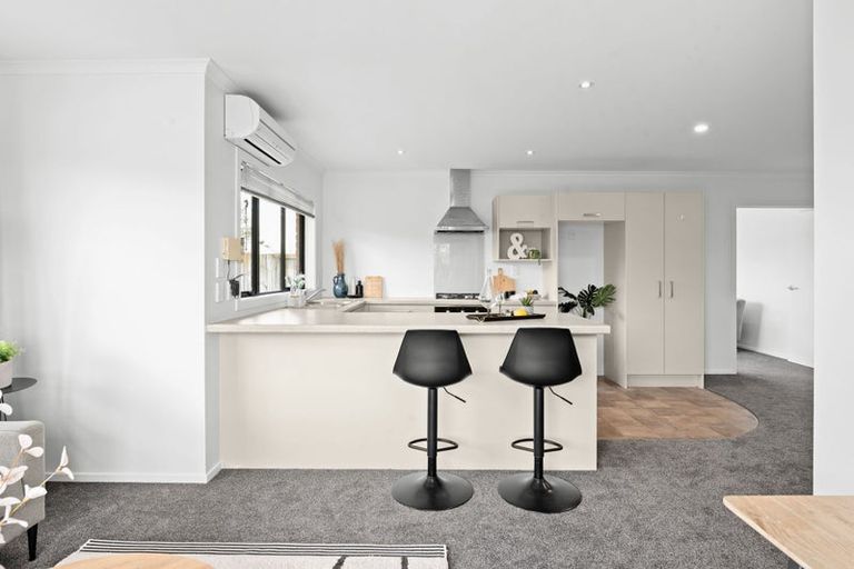 Photo of property in 23 Chadwick Place, Rototuna North, Hamilton, 3210