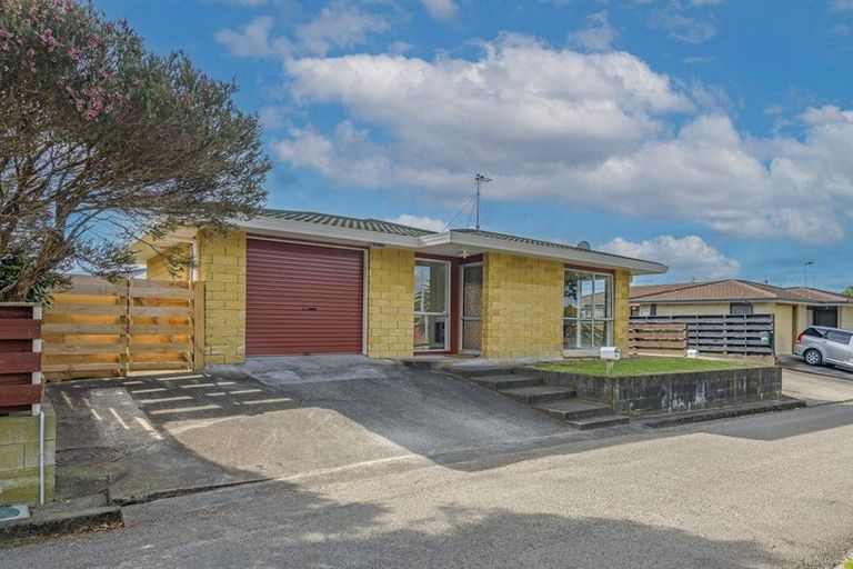 Photo of property in 6a Monrad Street, Highbury, Palmerston North, 4412