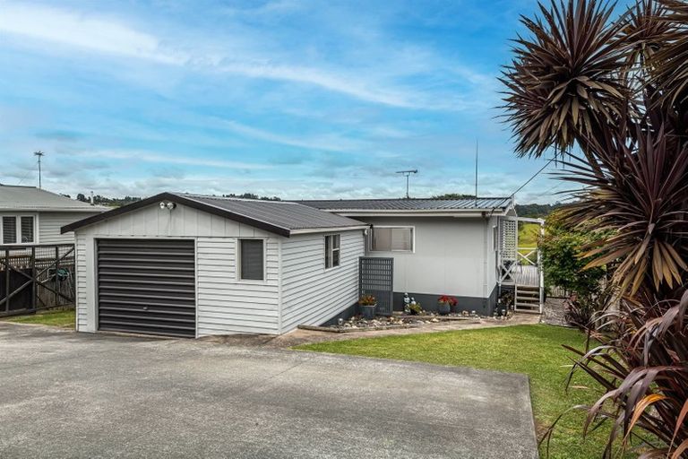 Photo of property in 15 Bonita Avenue, Stanmore Bay, Whangaparaoa, 0932