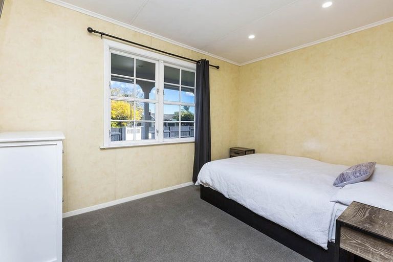 Photo of property in 62 Hillside Drive, Maoribank, Upper Hutt, 5018