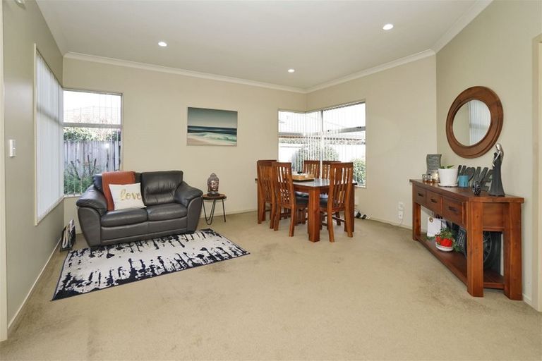 Photo of property in 31 Mickelson Avenue, Rototuna, Hamilton, 3210
