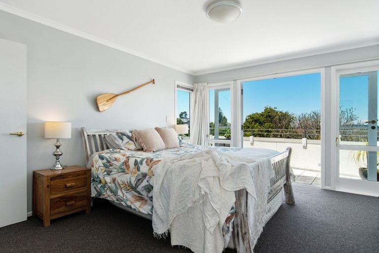 Photo of property in 114 Harbour View Road, Omokoroa, 3114