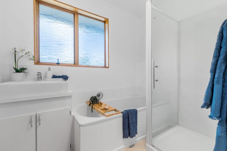 Photo of property in 25 Tobin Place, Richmond Heights, Taupo, 3330