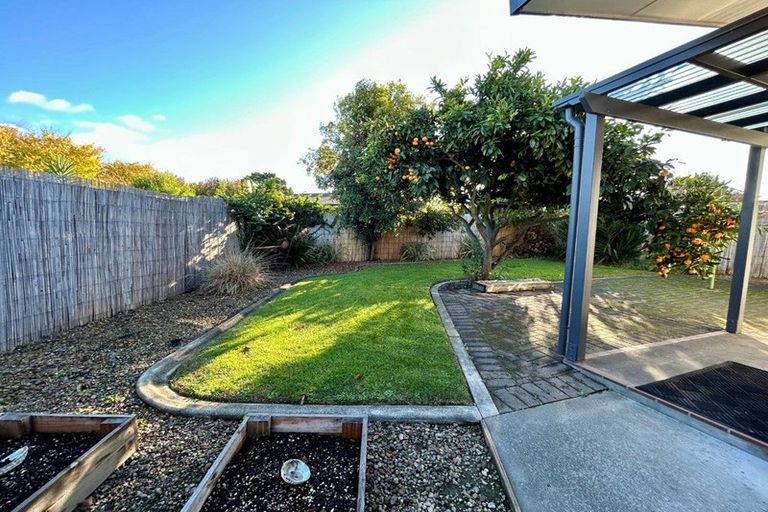 Photo of property in 42 Glamorgan Avenue, Tamatea, Napier, 4112