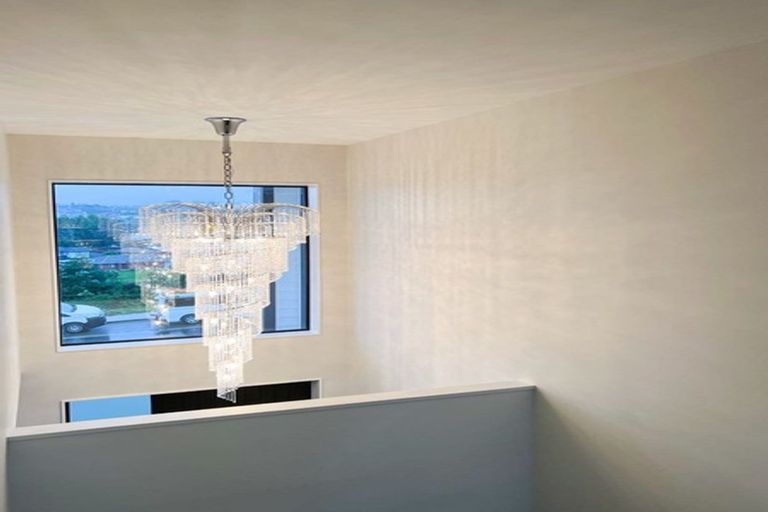 Photo of property in 33 Korihi Drive, Swanson, Auckland, 0614