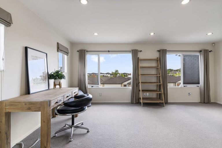 Photo of property in 3 Stamford Crescent, Flat Bush, Auckland, 2019