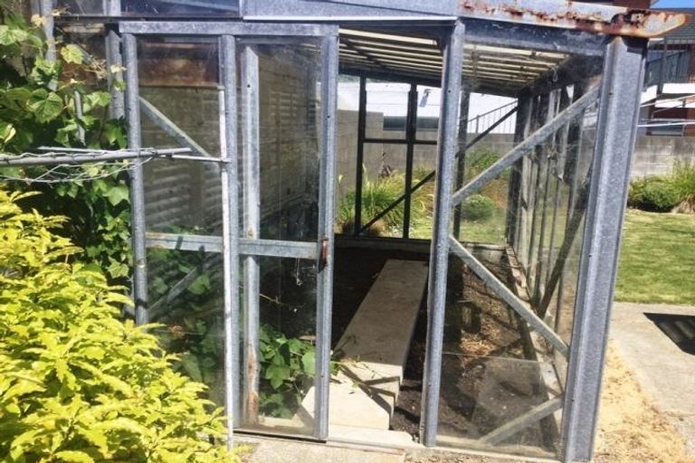 Photo of property in 75 Macmaster Street, Richmond, Invercargill, 9810