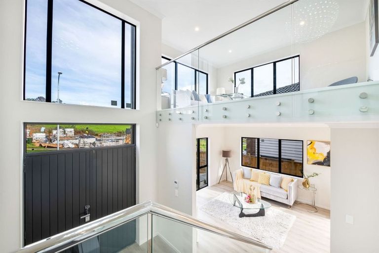 Photo of property in 18 Lime Hill Rise, Flat Bush, Auckland, 2019