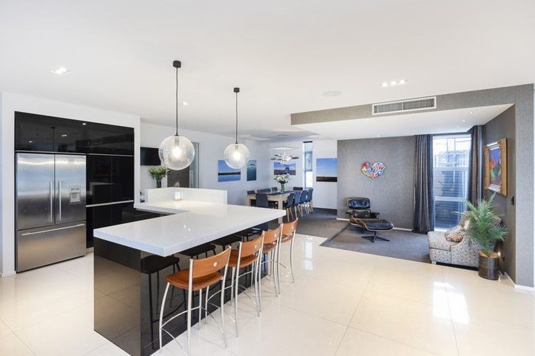 Photo of property in 101 Glenstrae Road, Redcliffs, Christchurch, 8081